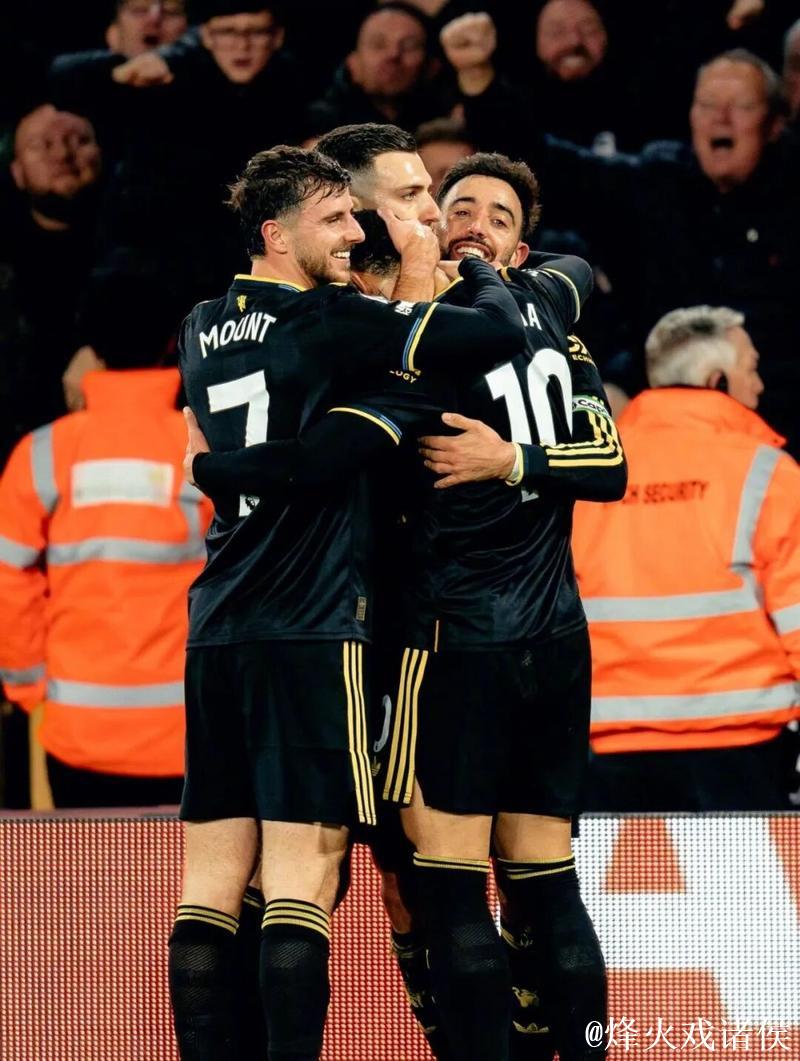 英超-费尔南德斯双响助攻芒特破门 曼联4-1大胜狼队升至第六 英超-费尔南德斯双响助攻芒特破门 曼联4-1大胜狼队升至第六